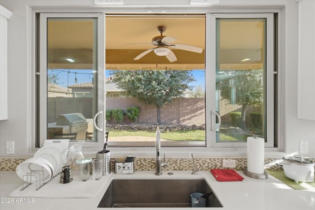 3265 E MYRTABEL Way, Gilbert, AZ 85298