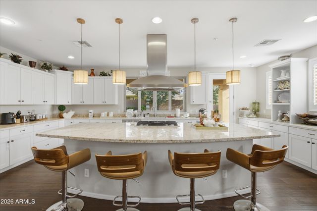 3265 E MYRTABEL Way, Gilbert, AZ 85298