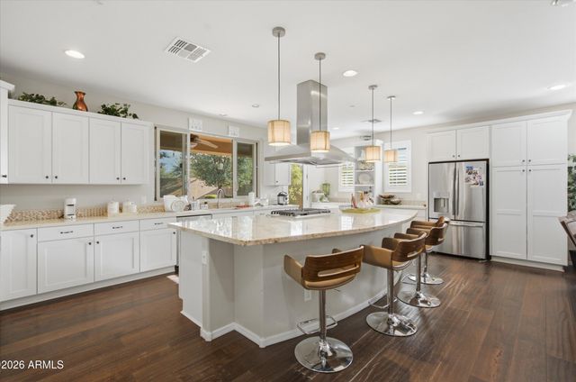 3265 E MYRTABEL Way, Gilbert, AZ 85298