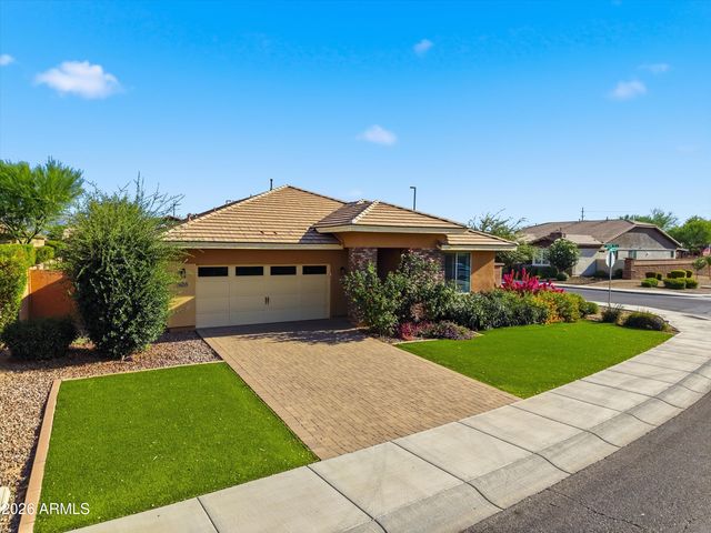 3265 E MYRTABEL Way, Gilbert, AZ 85298