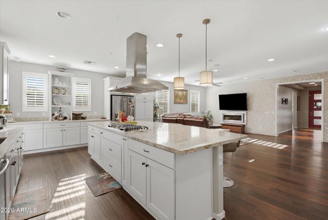 3265 E MYRTABEL Way, Gilbert, AZ 85298