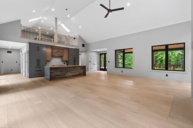 9356 E Locke Road, Chikaming Twp, MI 49129