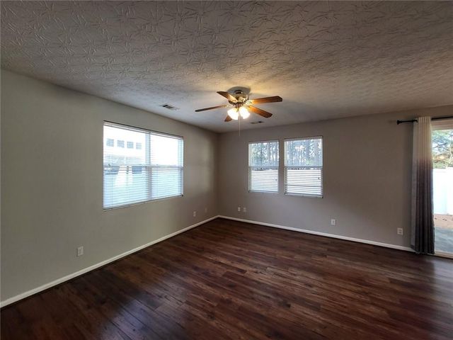 402 Chatooga Lane, Woodstock, GA 30188