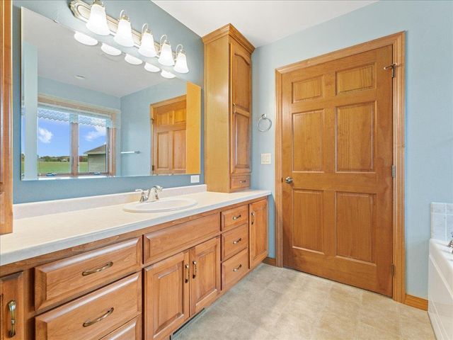 3394 CHURCH ROAD, Green Bay, WI 54311