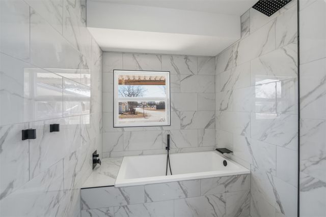 228 Kay Lane, Saginaw, TX 76179