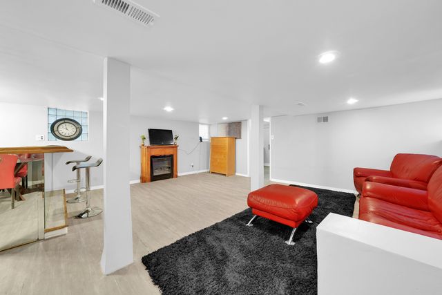 11209 S Hermosa Avenue, Chicago, IL 60643