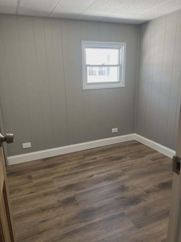 208 Robin Hood Drive, Exeter, NH 03833