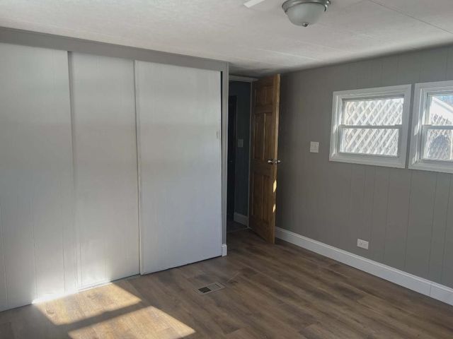 208 Robin Hood Drive, Exeter, NH 03833