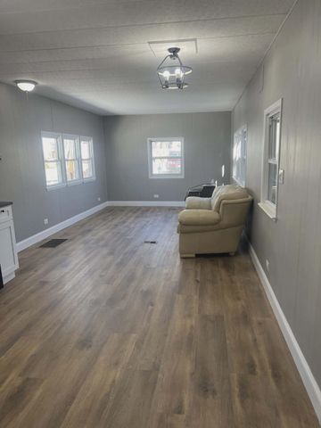 208 Robin Hood Drive, Exeter, NH 03833