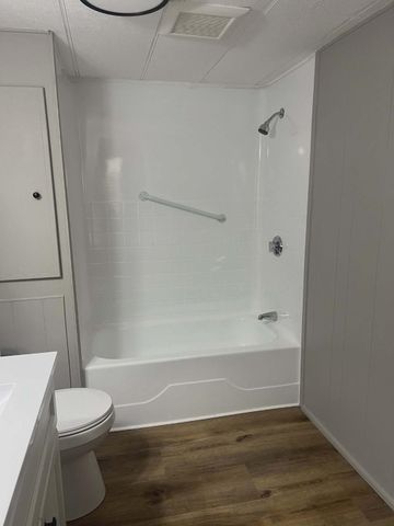 208 Robin Hood Drive, Exeter, NH 03833