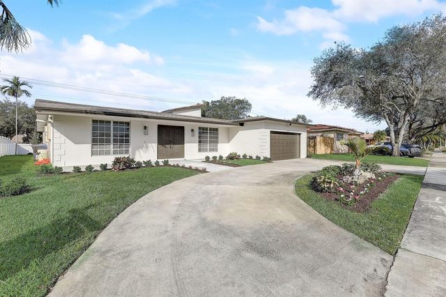 3900 N 45th Avenue, Hollywood, FL 33021