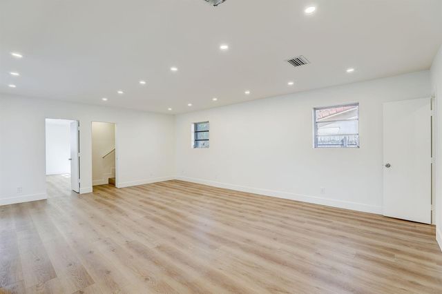 3900 N 45th Avenue, Hollywood, FL 33021