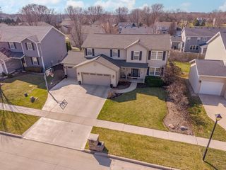 2215 Savanna Road, Bloomington, IL 61705