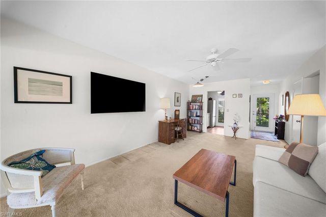 468 12th AVE S 468, Naples, FL 34102