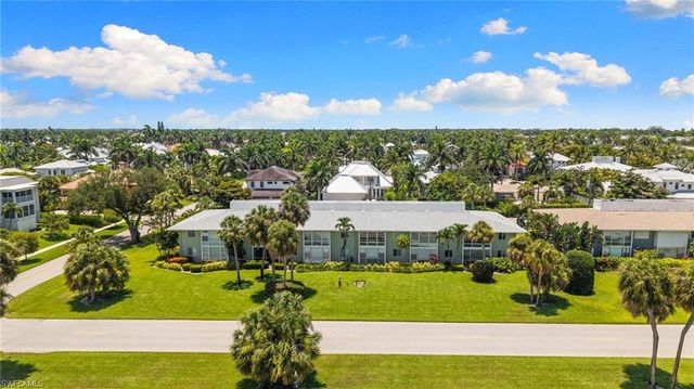 468 12th AVE S 468, Naples, FL 34102