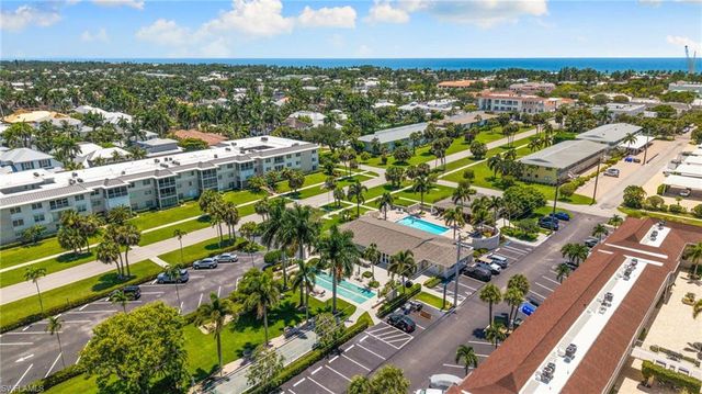 468 12th AVE S 468, Naples, FL 34102
