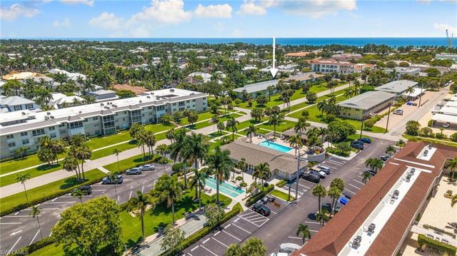 468 12th AVE S 468, Naples, FL 34102