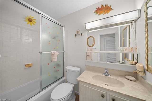 468 12th AVE S 468, Naples, FL 34102