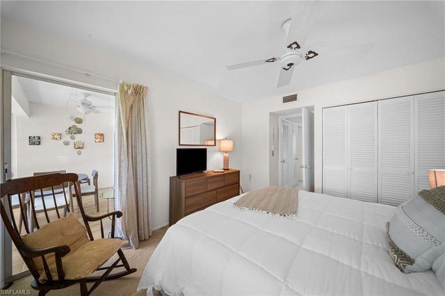468 12th AVE S 468, Naples, FL 34102