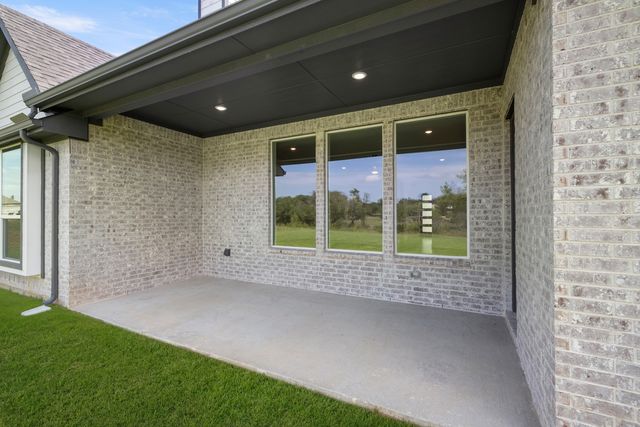 27 Old Crow Road, Joshua, TX 76058