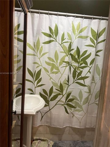 4610 SW 43rd Ter, Dania Beach, FL 33314