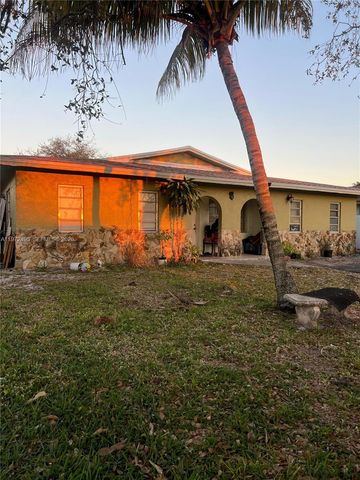 4610 SW 43rd Ter, Dania Beach, FL 33314