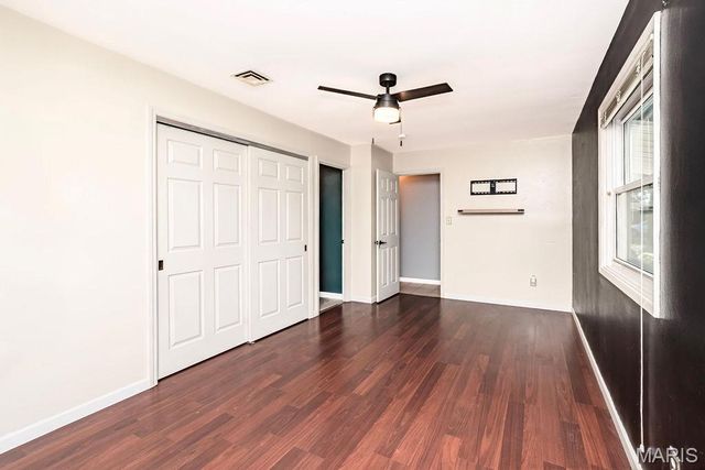 739 Caspian Lane, St Louis, MO 63125