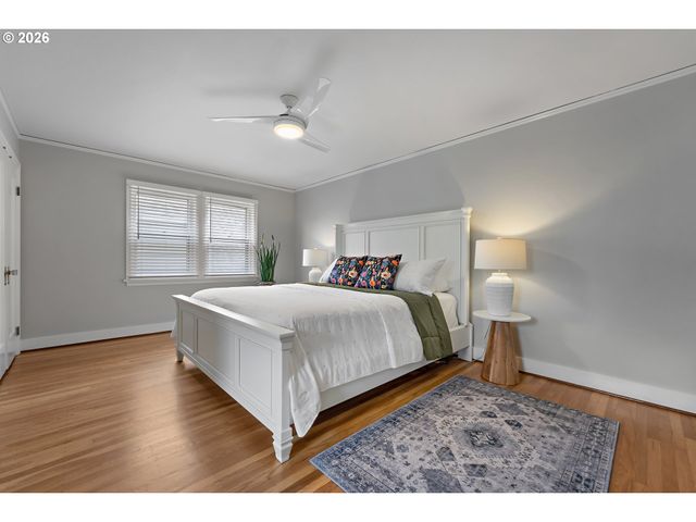 7135 Se REED COLLEGE Pl, Portland, OR 97202