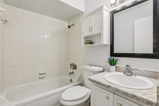 38 LAKE VILLA WAY, Kissimmee, FL 34743