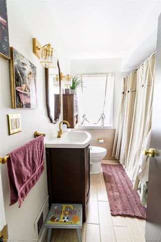 9390 Quandt Avenue, Allen Park, MI 48101