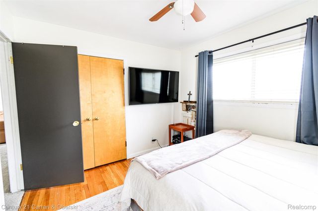 9390 Quandt Avenue, Allen Park, MI 48101