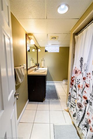 9390 Quandt Avenue, Allen Park, MI 48101