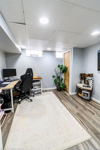 9390 Quandt Avenue, Allen Park, MI 48101