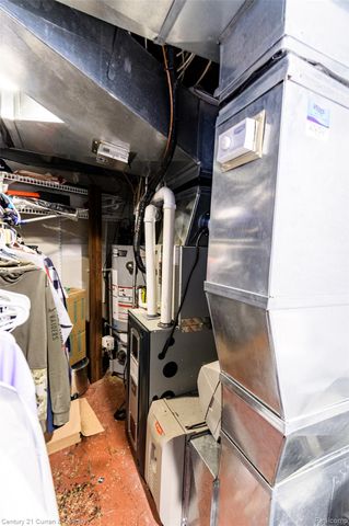 9390 Quandt Avenue, Allen Park, MI 48101