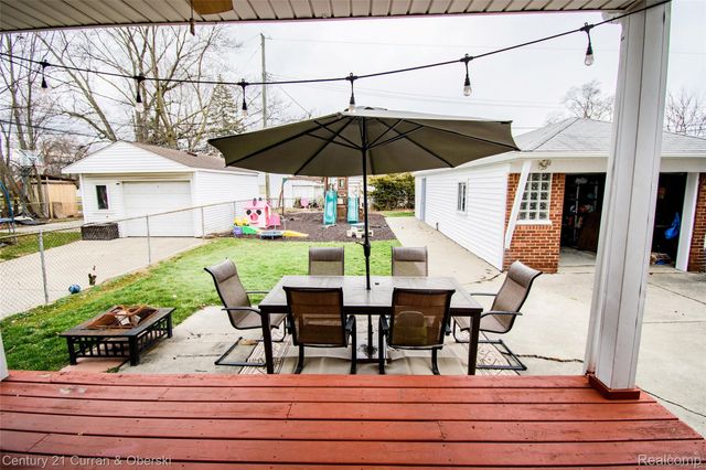 9390 Quandt Avenue, Allen Park, MI 48101