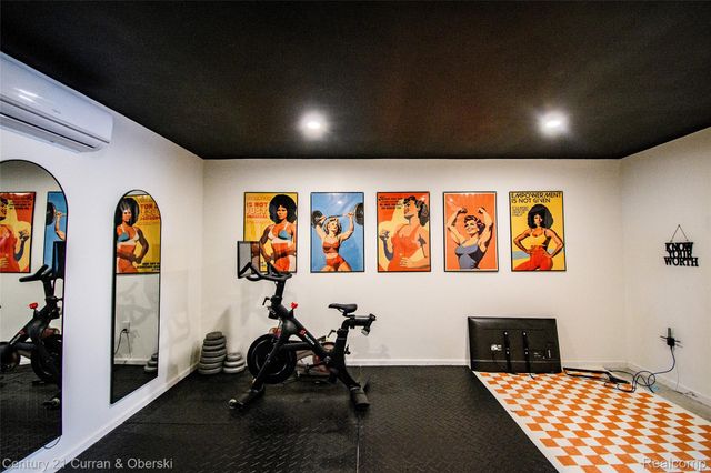 9390 Quandt Avenue, Allen Park, MI 48101