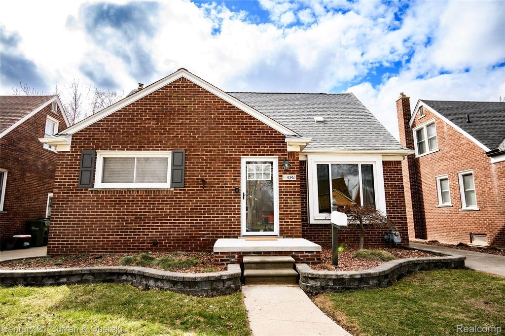 9390 Quandt Avenue, Allen Park, MI 48101