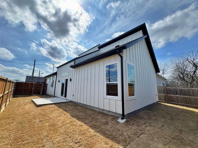 3302 Silver Street, Greenville, TX 75401