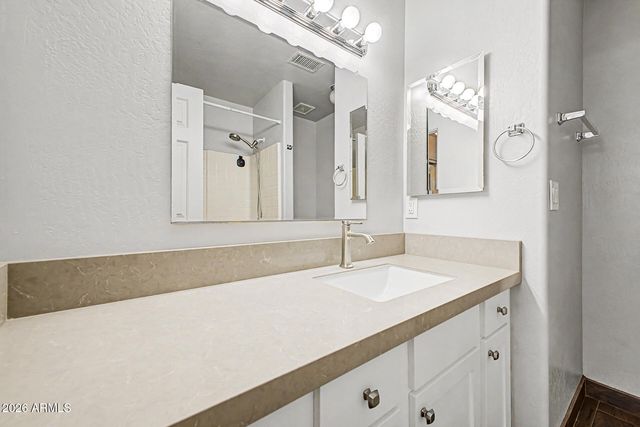 1414 E GROVERS Avenue 5, Phoenix, AZ 85022