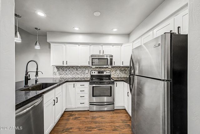 1414 E GROVERS Avenue 5, Phoenix, AZ 85022