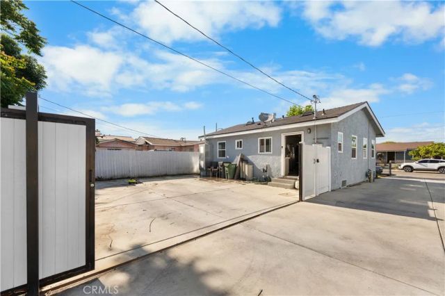 408 W Poplar Street, Compton, CA 90220