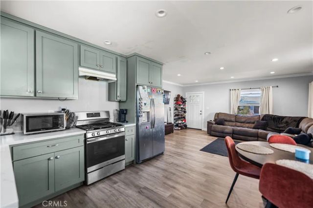 408 W Poplar Street, Compton, CA 90220