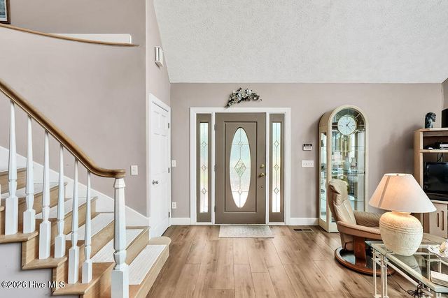 9001 Saint Stephens Place, Wilmington, NC 28412