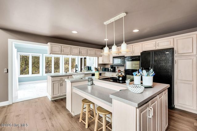 9001 Saint Stephens Place, Wilmington, NC 28412