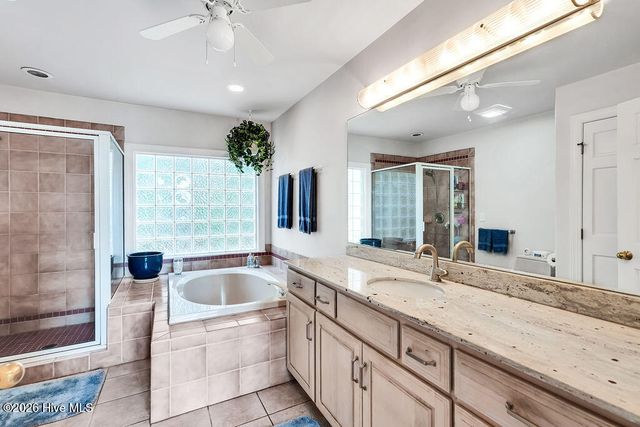 9001 Saint Stephens Place, Wilmington, NC 28412