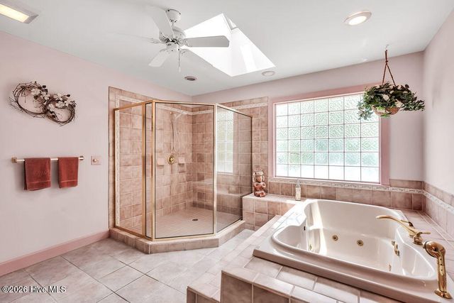 9001 Saint Stephens Place, Wilmington, NC 28412