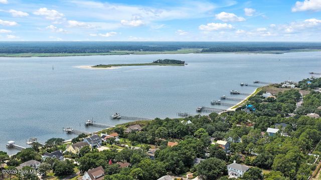 9001 Saint Stephens Place, Wilmington, NC 28412
