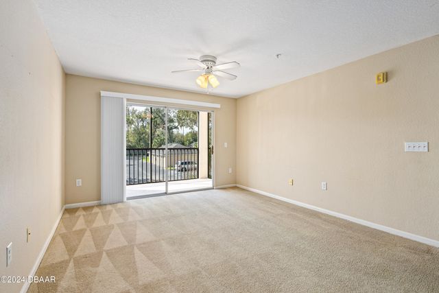 940 Village Trl Unit 3-203, Port Orange, FL 32127