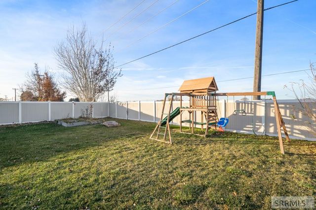 322 North Pointe Drive, Idaho Falls, ID 83401