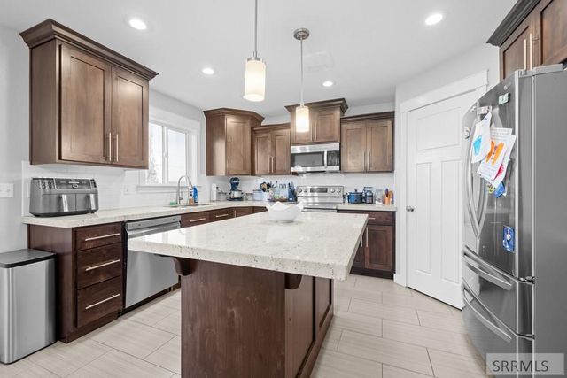 322 North Pointe Drive, Idaho Falls, ID 83401